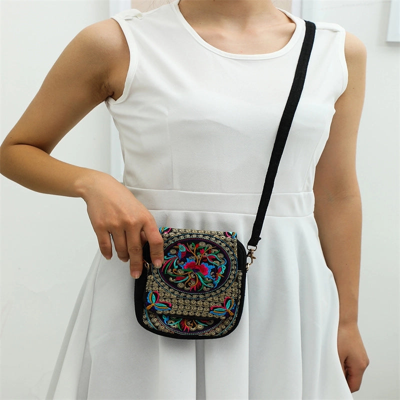 Supply Yunnan National Style Double-Layer Flip Embroidered Bag Embroidery Mini Bag Coin Purse Mobile Phone Bag4