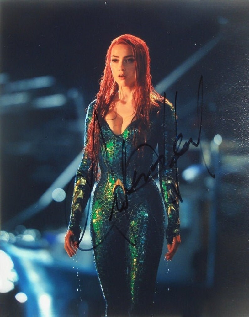 AMBER HEARD SIGNED Photo Poster painting Aquaman Friday Night Lights Pineapple Express 11x 14 wcoa