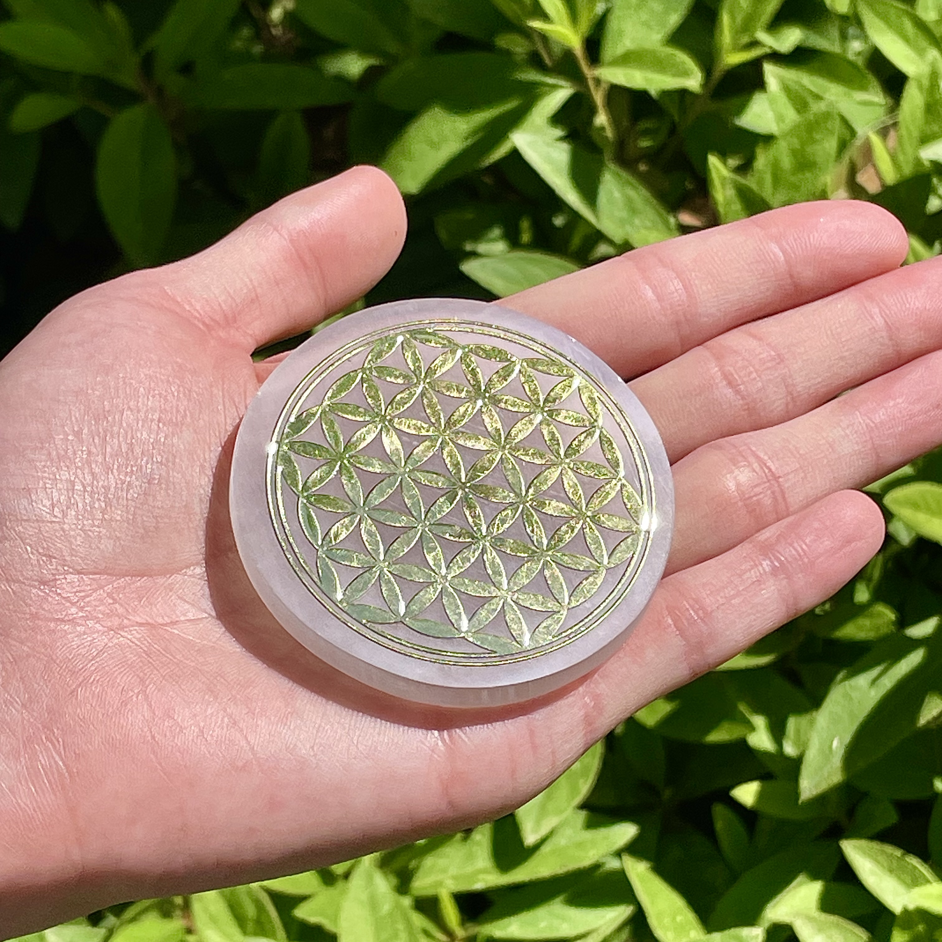 Selenite Patterned Charging Plate