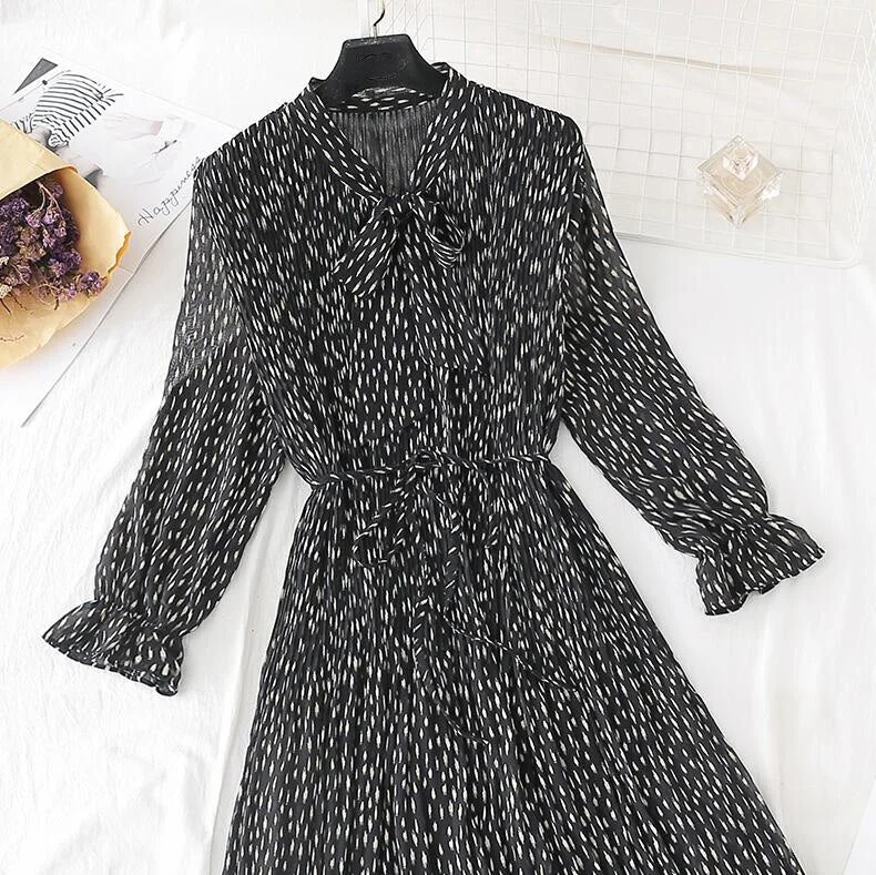 2020 Elegant Women Dress Vintage Bow Polka Dot Print Loose Midi Dress Female Casual Ruffles Pleated Chiffon Dresses Vestidos
