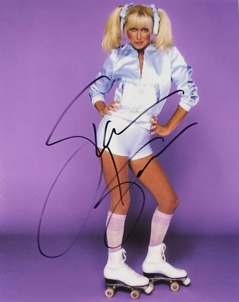 Suzanne Somers signed 8 x 10