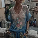 Women's Vintage Floral Art Print Comfy V Neck T-shirt - Image 2