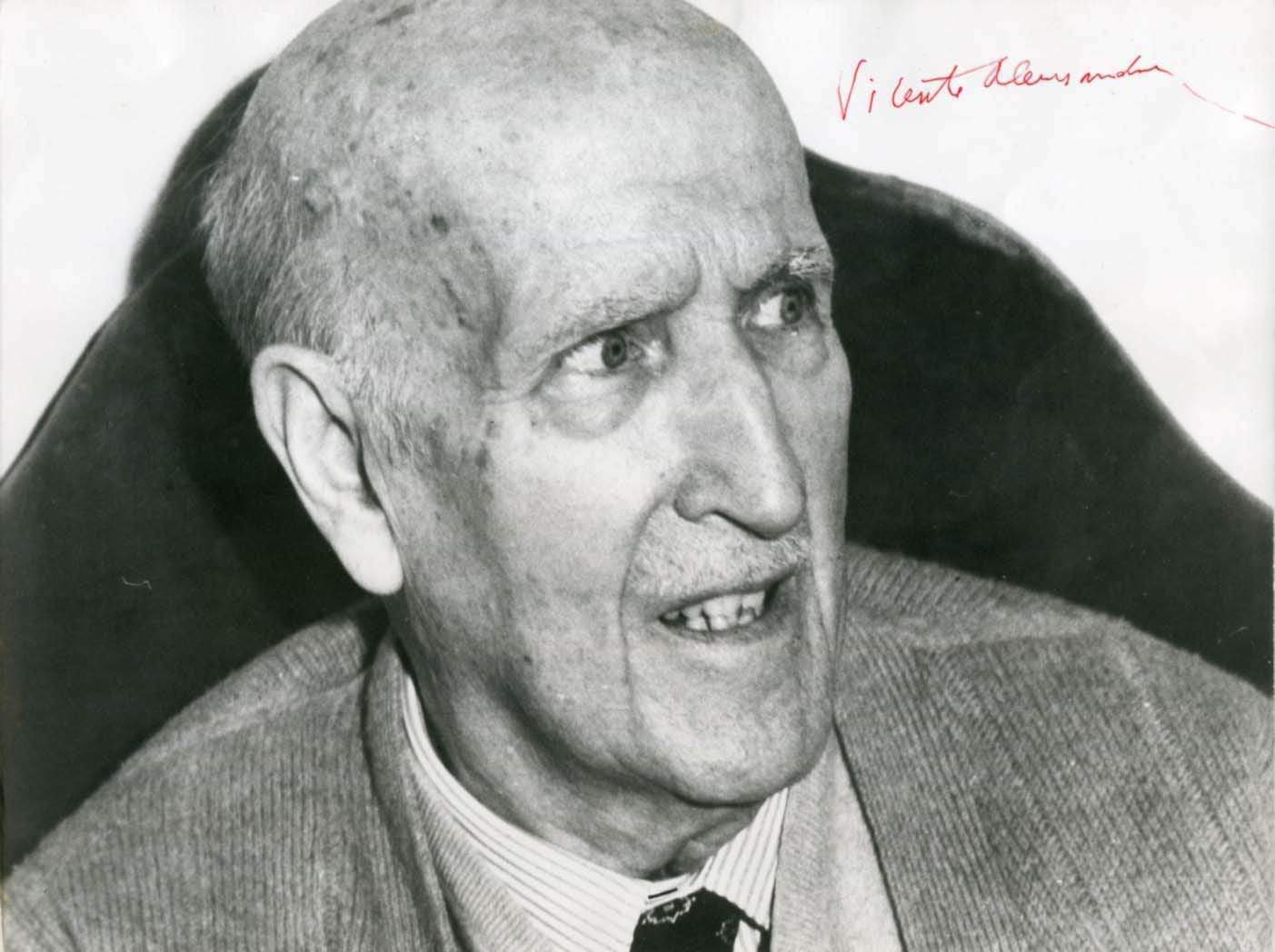 POET Vicente Aleixandre NOBEL PRIZE autograph, signed vintage Photo Poster painting