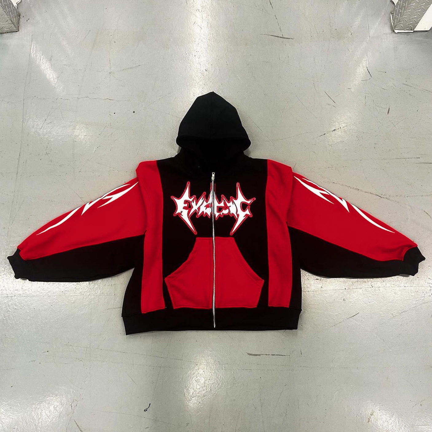 Fashionable Contrast Color Print Long Sleeve Zipper Hoodies