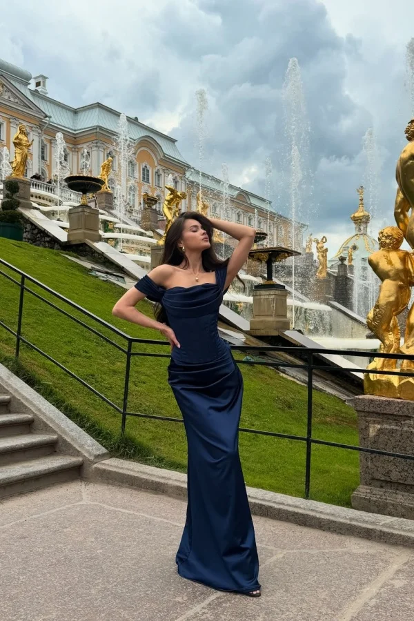 Elegant Dark Navy Off-The-Shoulder Mermaid Pleated Prom Dress YK0138