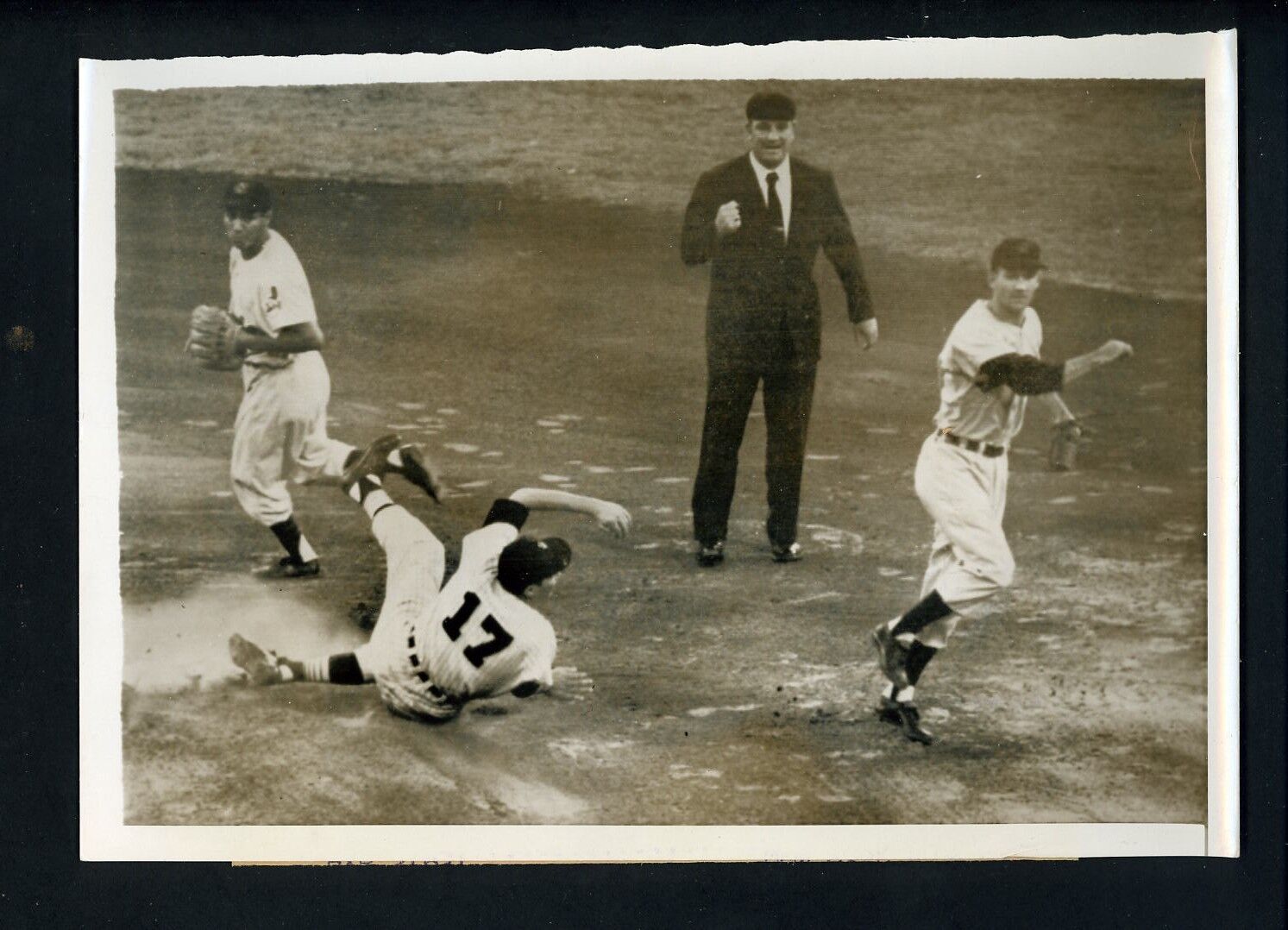 George Strickland Bobby Avila Chico Carrasquel 1954 Type 1 Press Photo Poster painting Indians