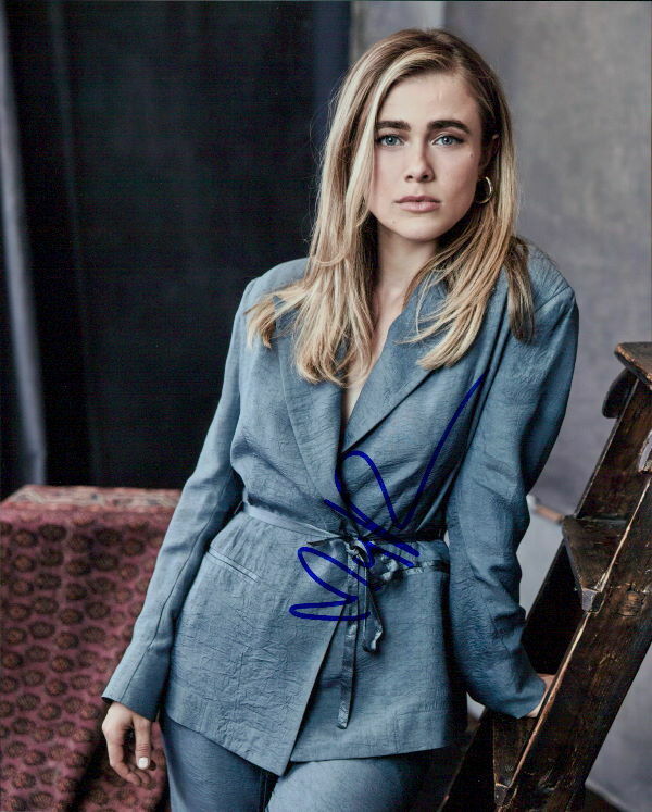 Melissa Roxburgh (Manifest) signed authentic 8x10 Photo Poster painting COA