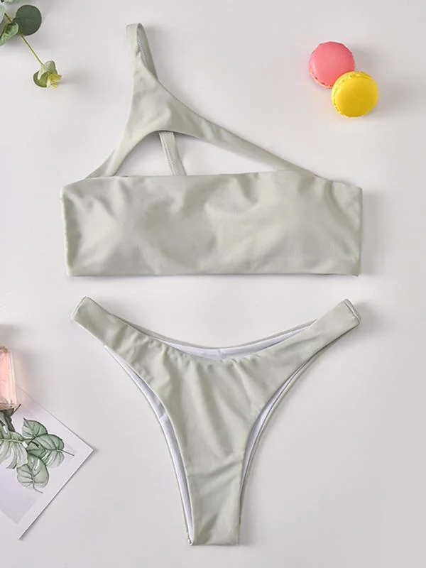 One-Shoulder Hollow Solid Color Split Bikini Swimsuit