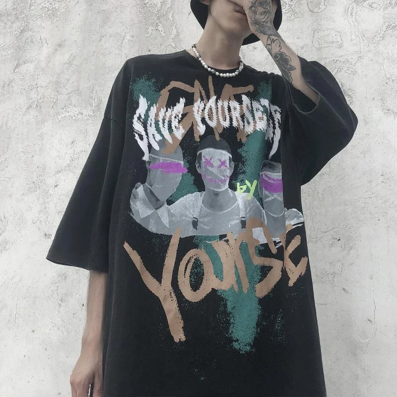 Street Graffiti Style Spoof Print Short-sleeved T-shirt