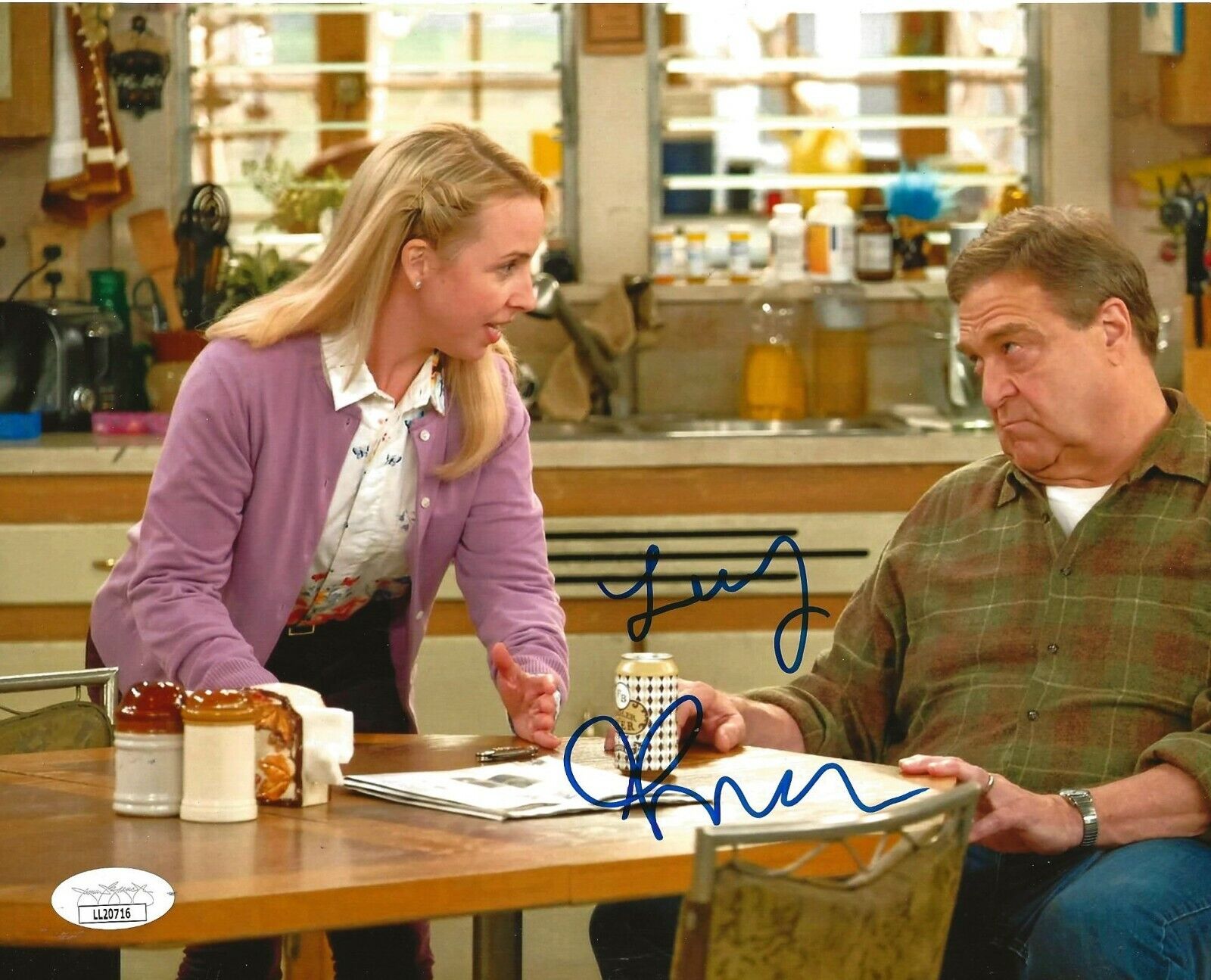 Lecy Goranson Roseanne signed The Conners 8x10 Photo Poster painting autographed Becky 2 JSA