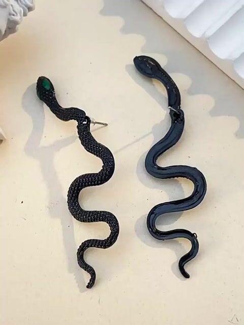 Detachable Curved Snake Zirconia Stud Earrings