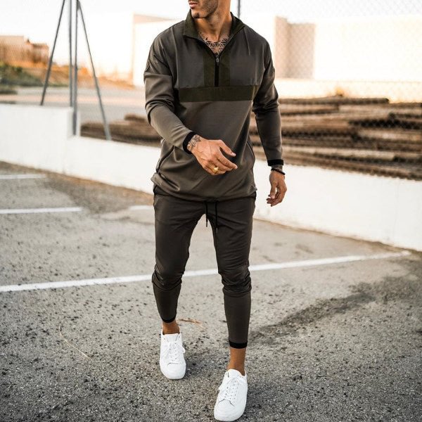 Man's casual long sleeve tracksuit