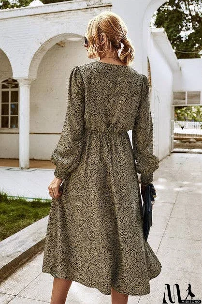 MidiSono - Elegant V Neck Ruffle Sleeve Dress