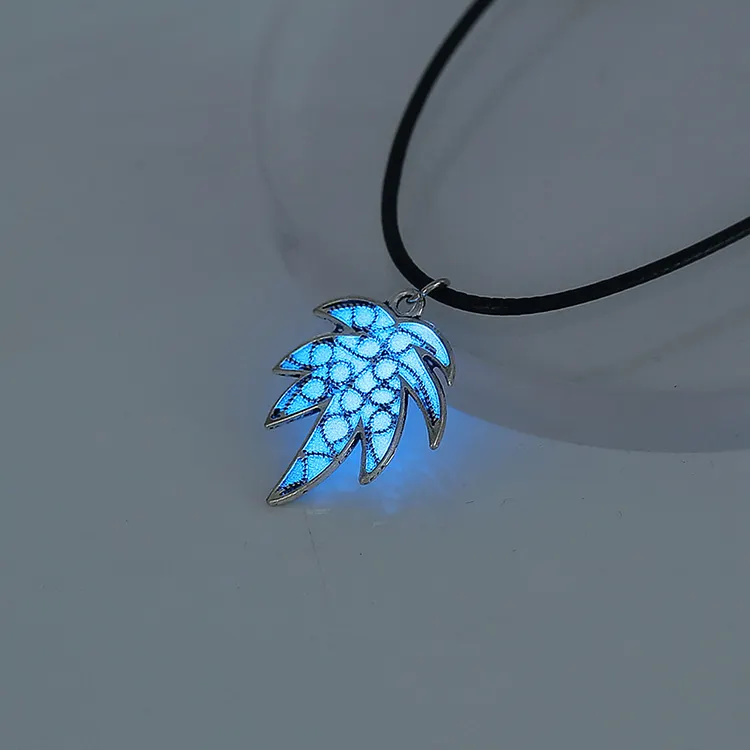 Glowing Maple Leaf Necklace Jewelry