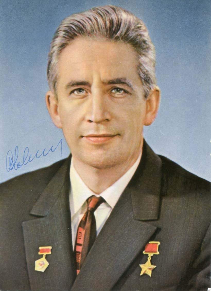 SOVIET COSMONAUT Konstantin Feoktistov autograph, signed vintage Photo Poster painting