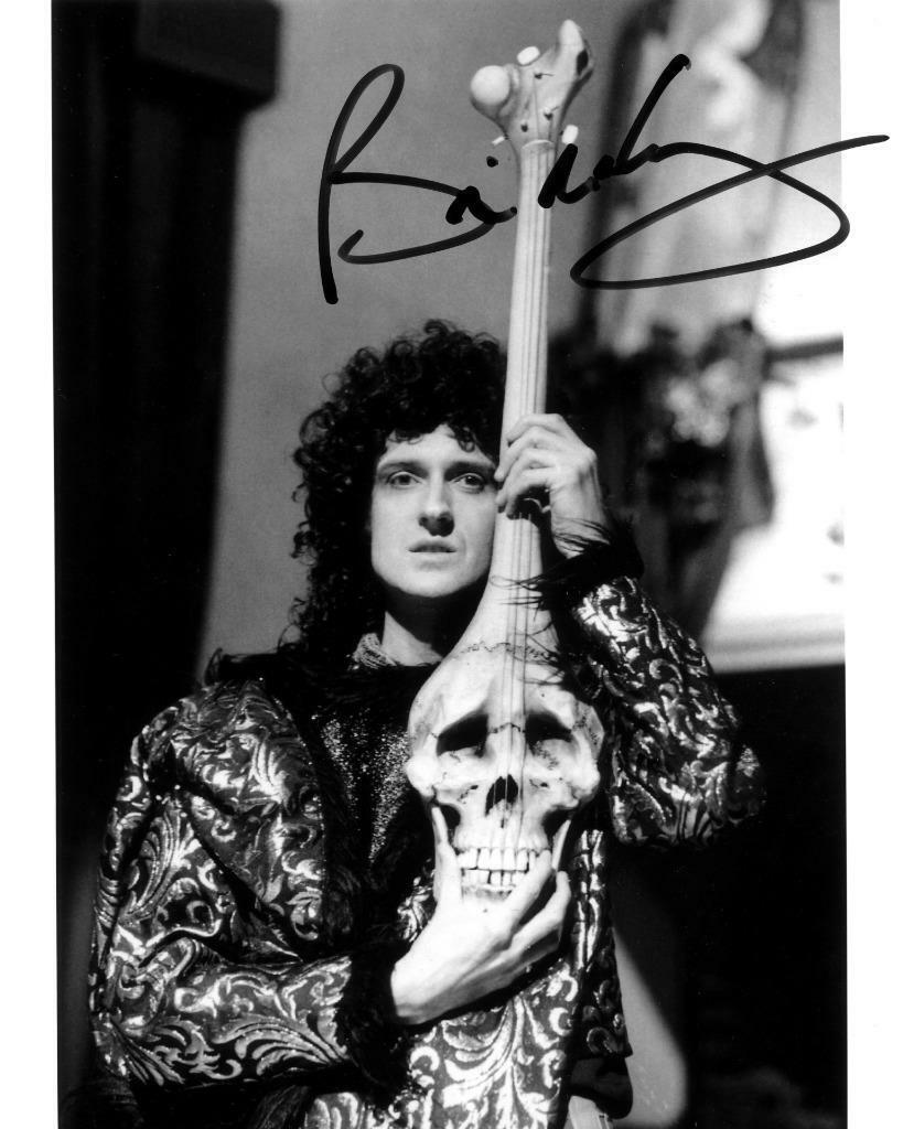Brian May SIGNED AUTOGRAPHED 10 X 8
