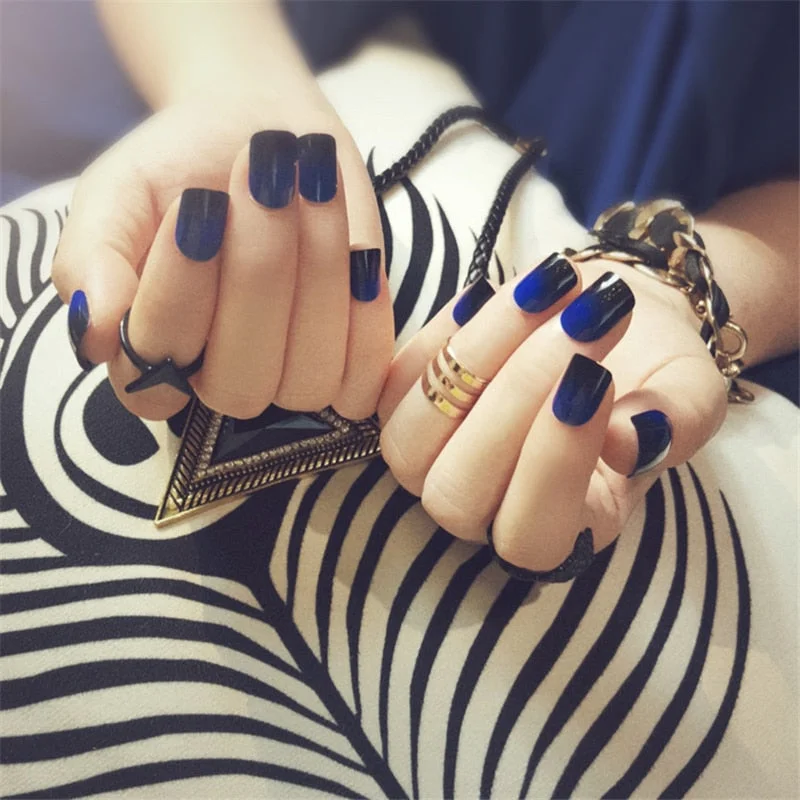 24pcs/Set Fashion Black Red Rivet False Nails Strip Rivet Design Coffin Finished Full Cover Artificial Fake Nails Manicure Tools-Nail Inspo