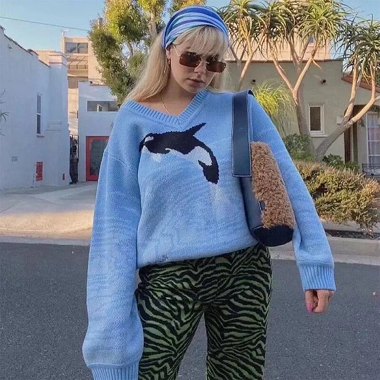 VINTAGE AESTHETIC WHALE PATTERN BLUE SWEATER V003