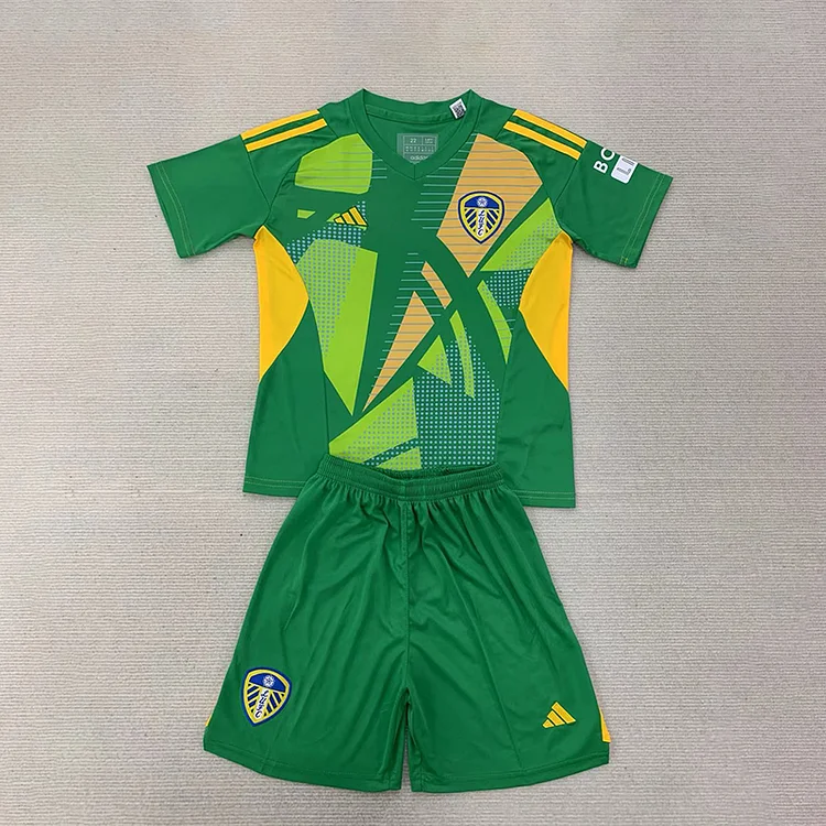 24/25 Leeds United Fruit Green Goalkeeper Kids Set