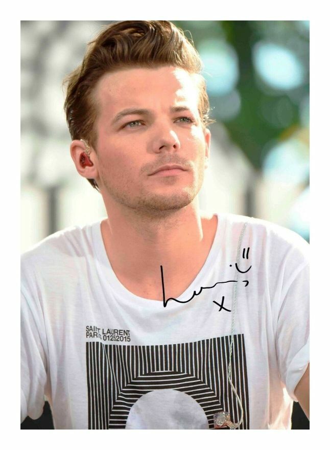 LOUIS TOMLINSON AUTOGRAPH SIGNED PP Photo Poster painting POSTER