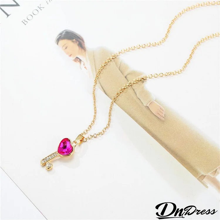 Women Fashion Heart Crystal Rhinestones Key Pendant Necklace