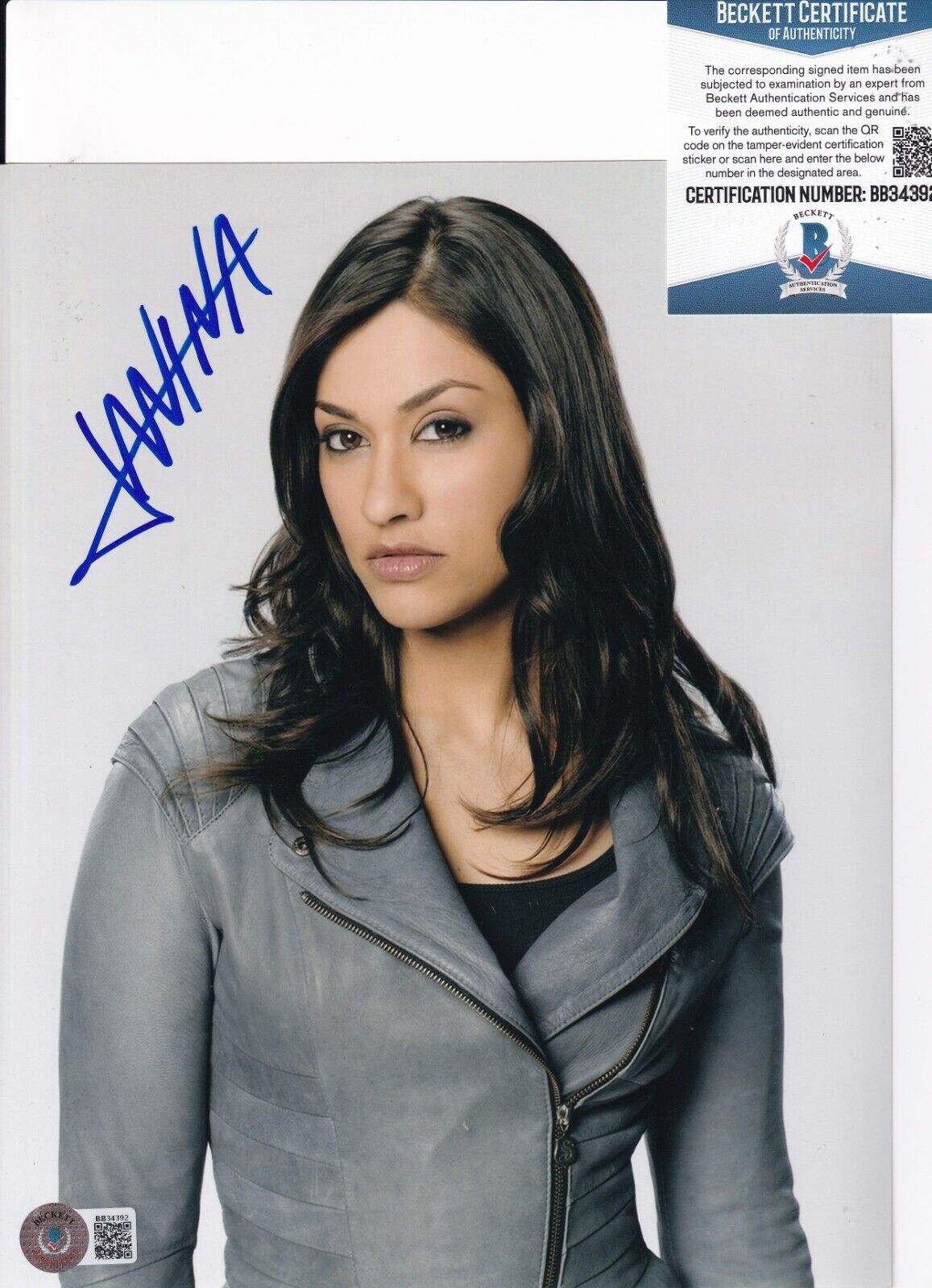 JAVINA GAVANKAR signed (STAR WARS) Actress 8X10 Photo Poster painting BECKETT BAS BB34392