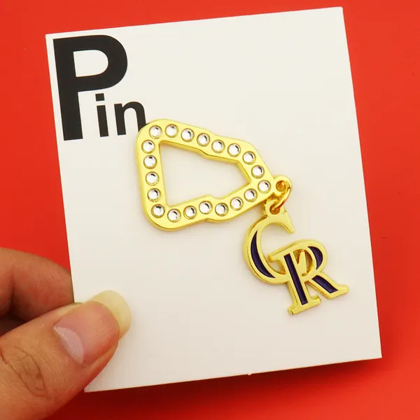 Foto del pin Baseball Hat Decoration 28