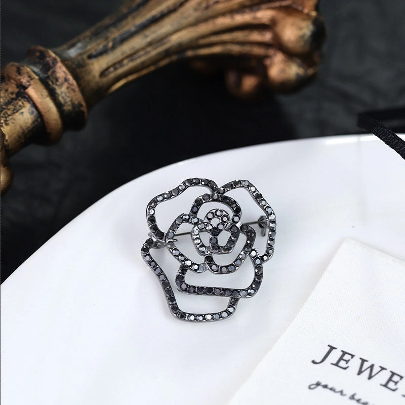 Minimalist Classic Style Pin Flower Alloy Women’s Brooches