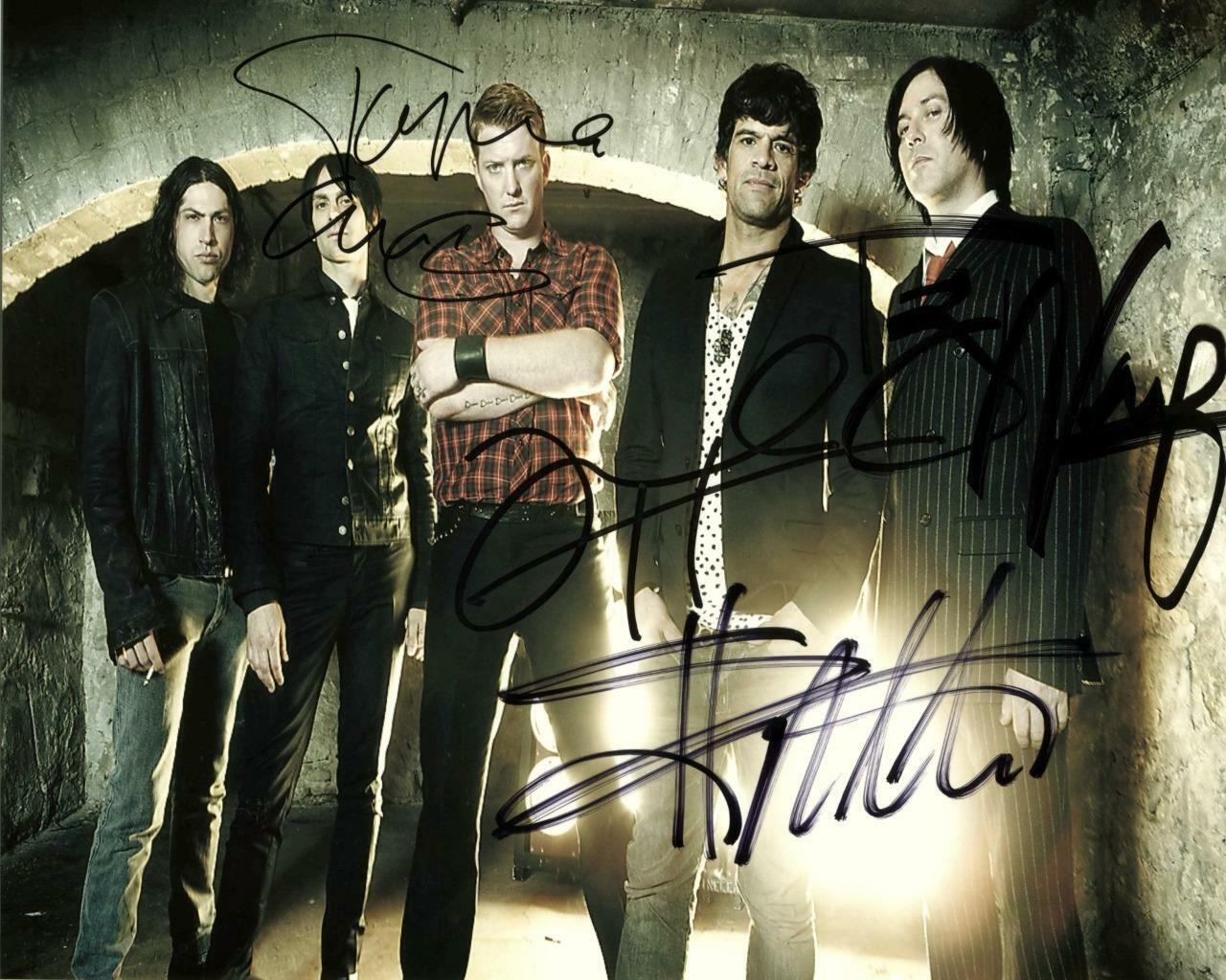 Queens of the Stone Age SIGNED AUTOGRAPHED 10 X 8