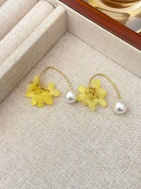 Cinnamon Pearl Gold-Plated Earrings