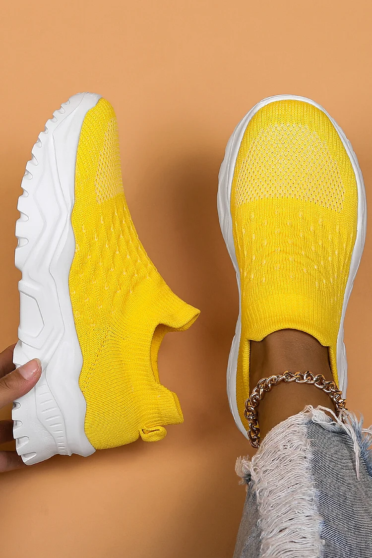 Solid Color Knitted Textured Round Toe Slip On Sneakers