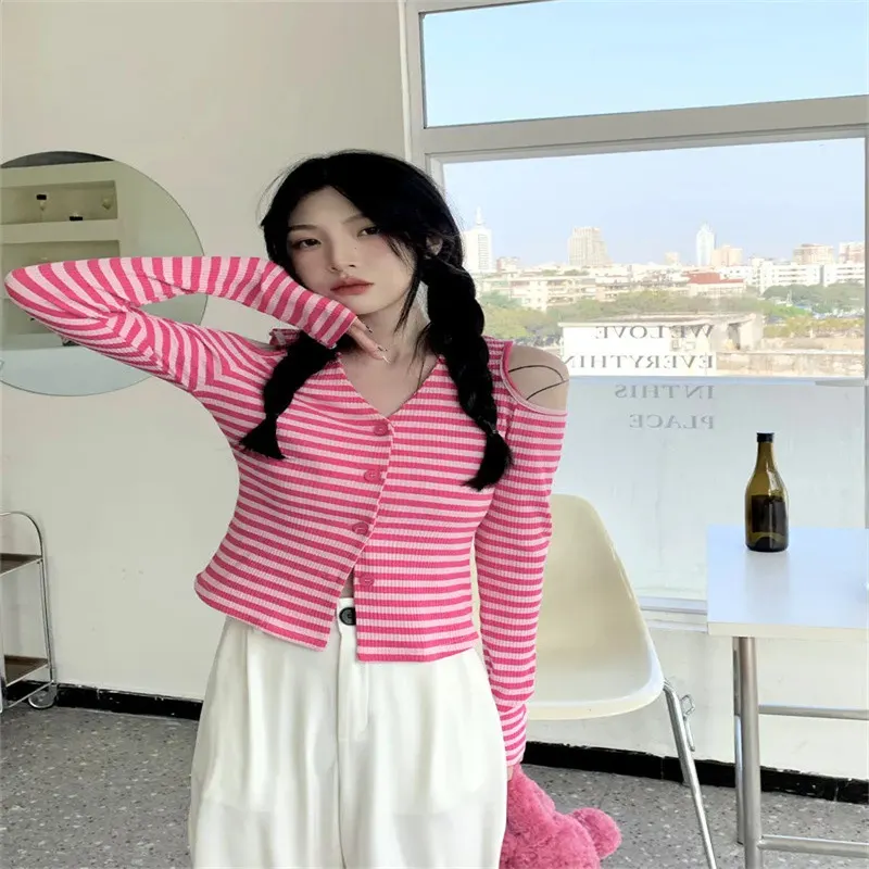 Uveng Uveng New Striped V-Necked Long-Sleeved Knitted Cardigan Female Red Ins Wind Short Dress