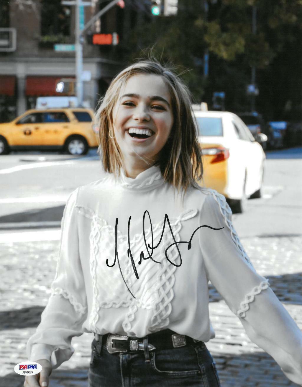 Haley Lu Richardson Signed Authentic Autographed 11x14 Photo Poster painting PSA/DNA #AF49083