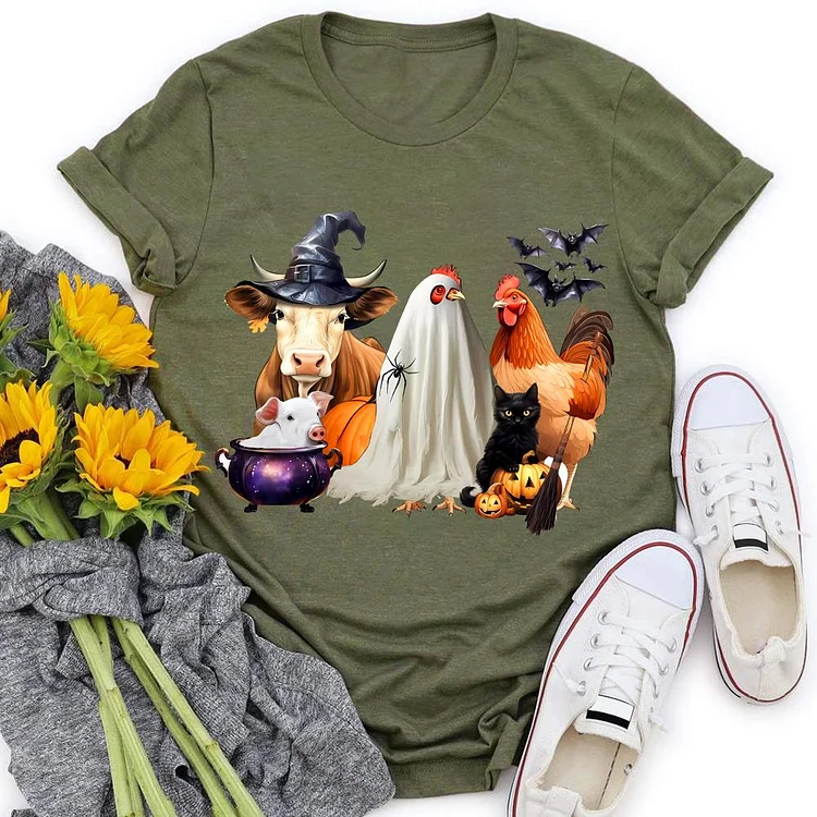 Halloween With Chickens, Cows And Pigs On The Farm Round Neck T-shirt-0019352