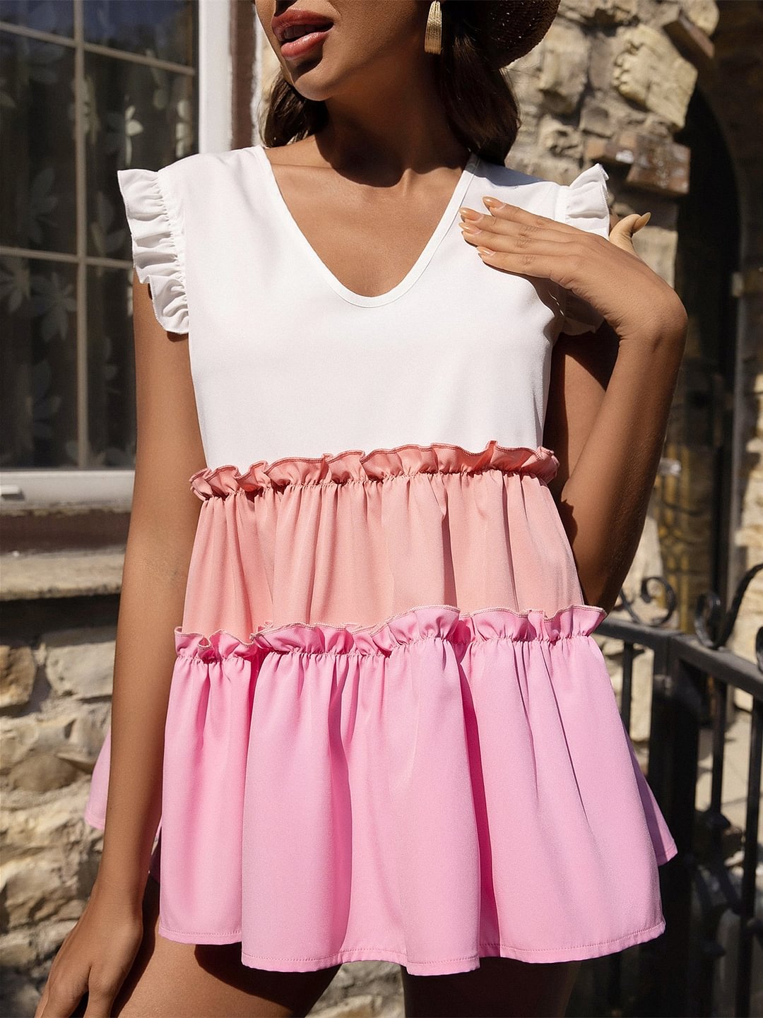 Women's Sleeveless V-neck Colorblock Printed Top