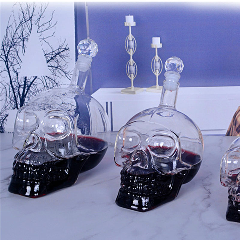 Tegooe Crystal Skull Head Decanter and Shot Glass Set Novelty Whiskey