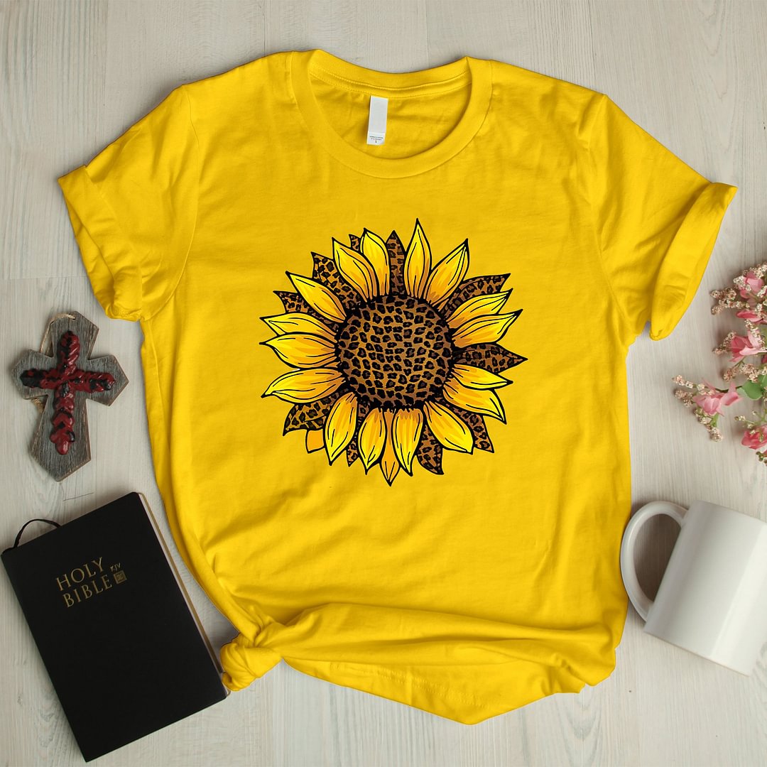 Leopard print sunflower women's graphic tees
