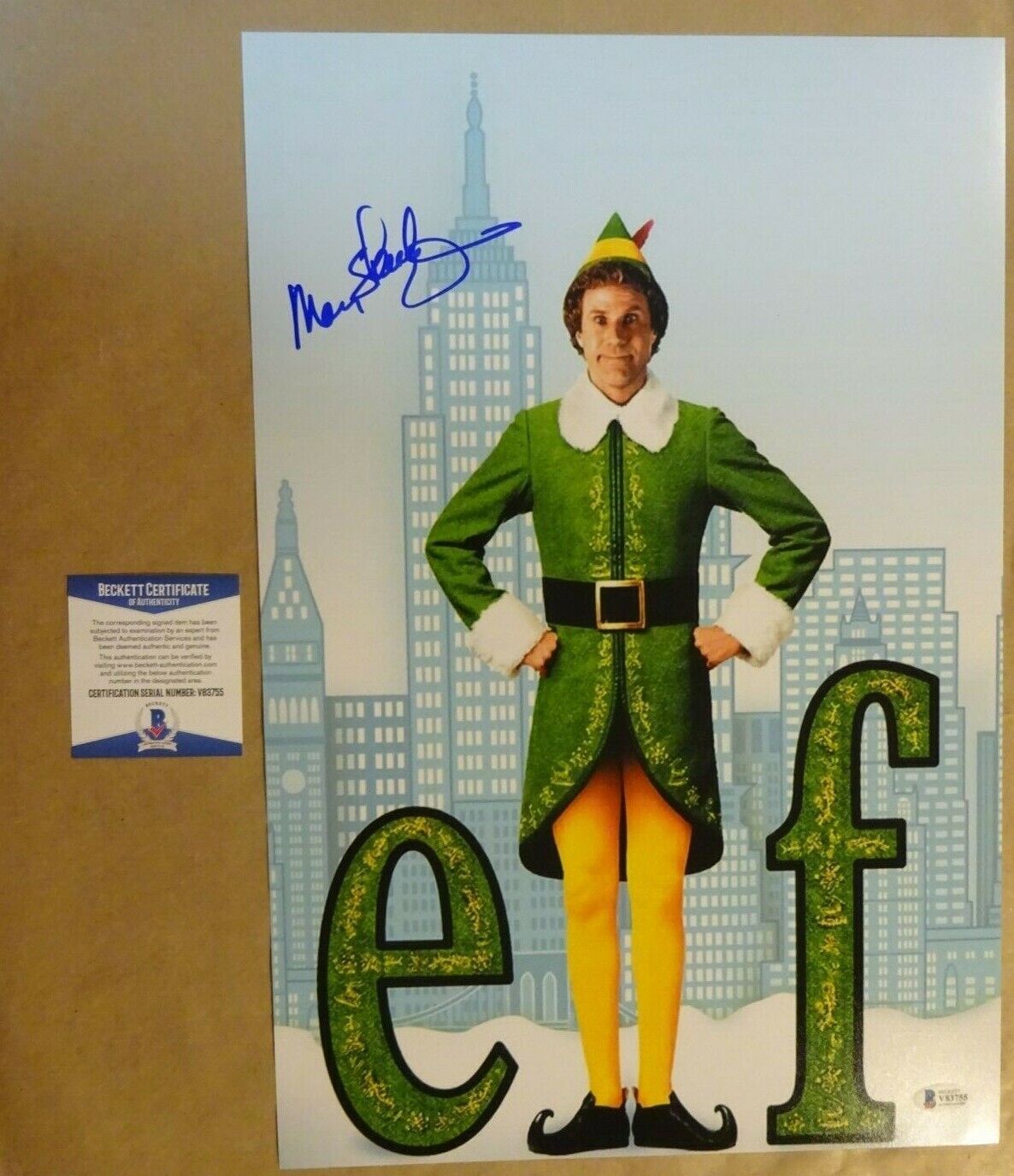 Signed MARY STEENBURGEN Autographed Elf Poster / Photo Poster painting 12x18