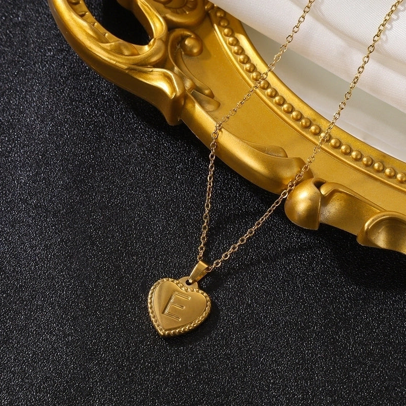 Vintage Style Minimalist Heart Shape Stainless Steel 18K Gold Plated Pendant Necklace