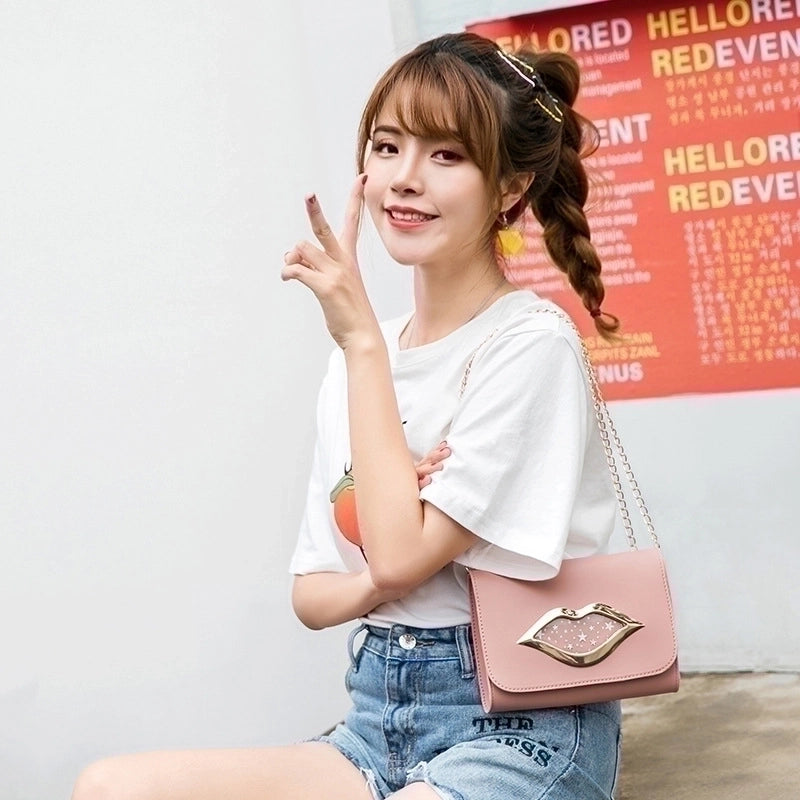 Women’s Small Pu Leather Lips Streetwear Square Magnetic Buckle Shoulder Bag Crossbody Bag Chain Bag