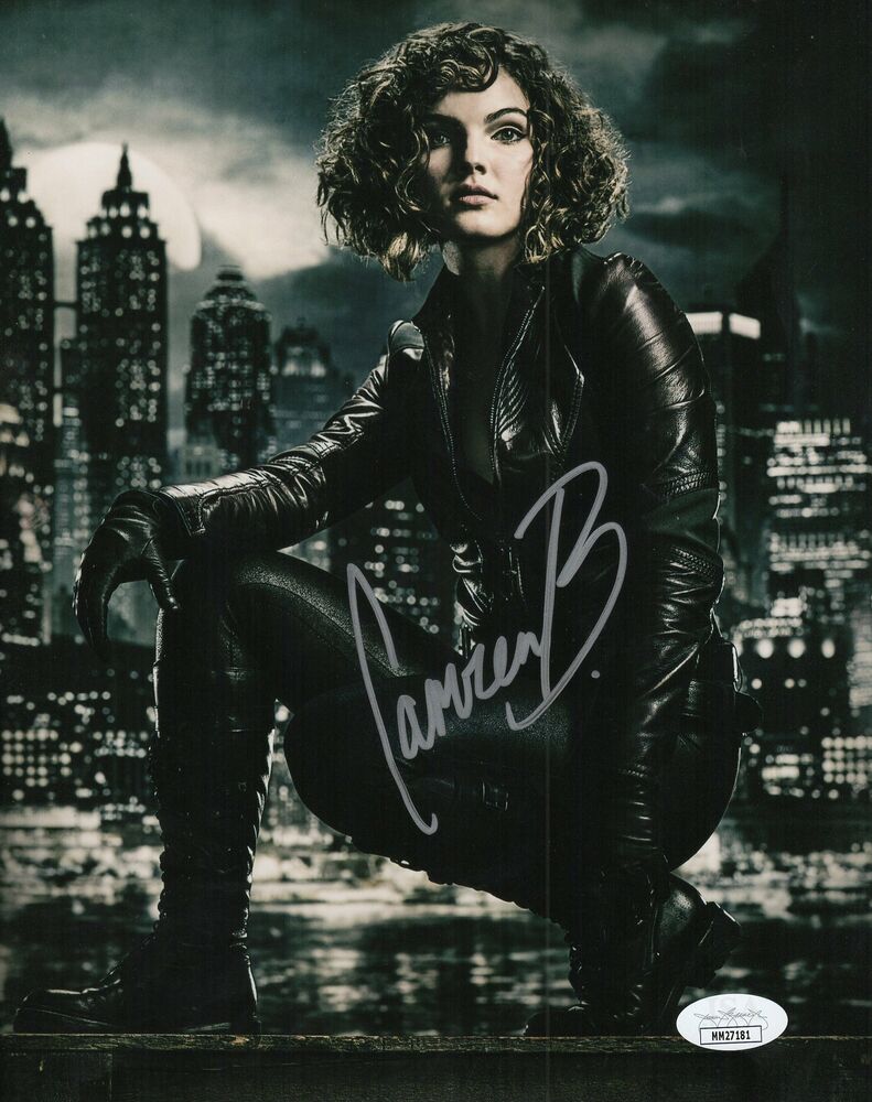 Camren Bicondova Autographed 8x10 Photo Poster painting Gotham Catwoman Signed  2