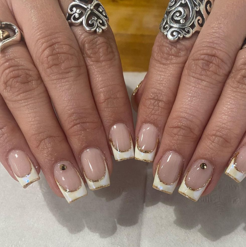 Embracing Elegance: The Beauty and Benefits of Short Nails