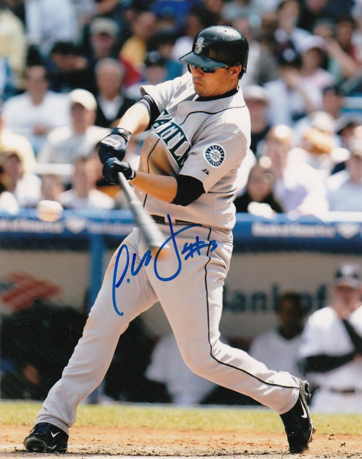 JOSE VIDRO SEATTLE MARINERS ACTION SIGNED 8x10