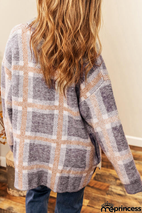 Comfortable and Stylish Cardigan