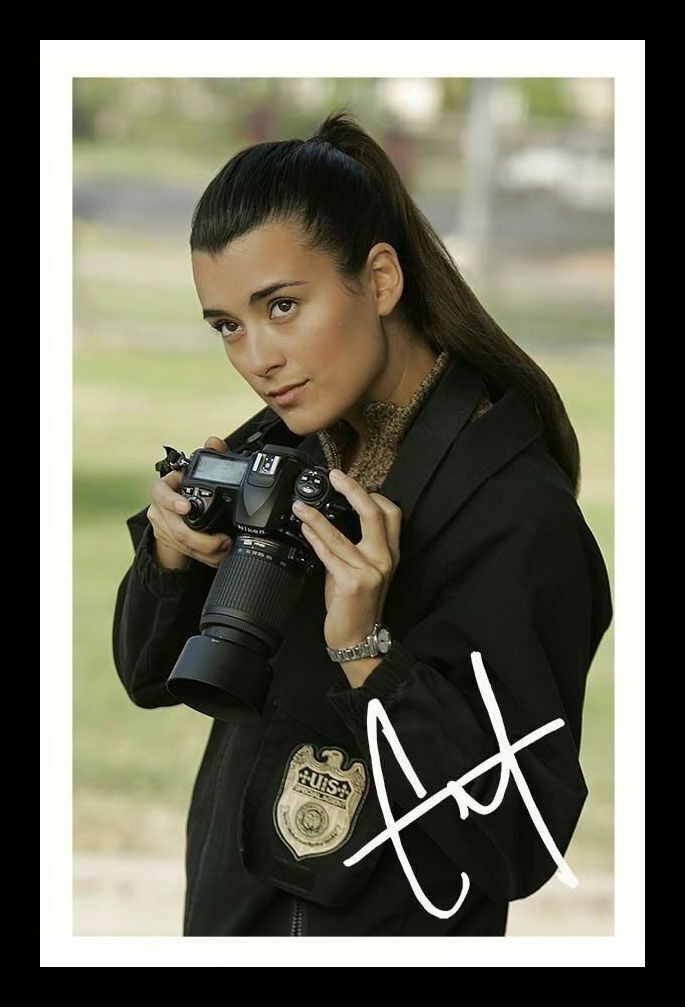 Cote De Pablo - NCIS Autograph Signed & Framed Photo Poster painting