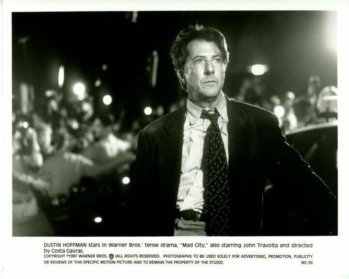 Dustin Hoffman Mad City 1997 Original Press 8X10 Movie Photo Poster painting