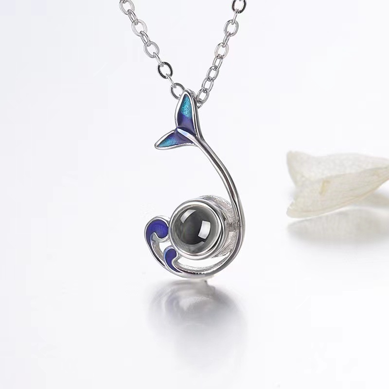 Loveyoufancy Dolphin Projection Necklace 