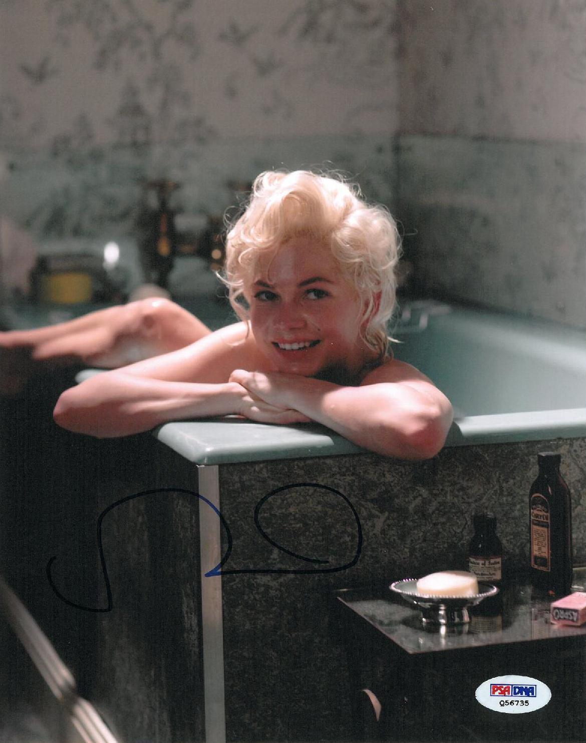 Michelle Williams Signed Marilyn Monroe Authentic 8x10 Photo Poster painting (PSA/DNA) #Q56735