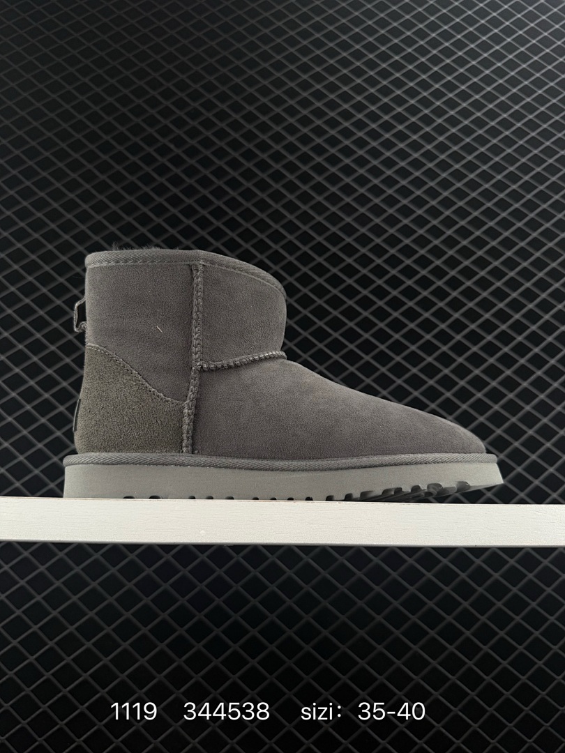Top quality Winter and autumn sheepskin one-piece snow boots