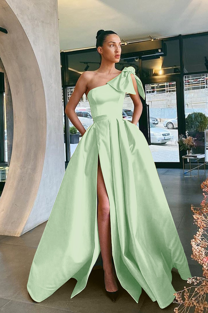 Daisda Gold Split One-Shoulder Prom Dress With Pockets